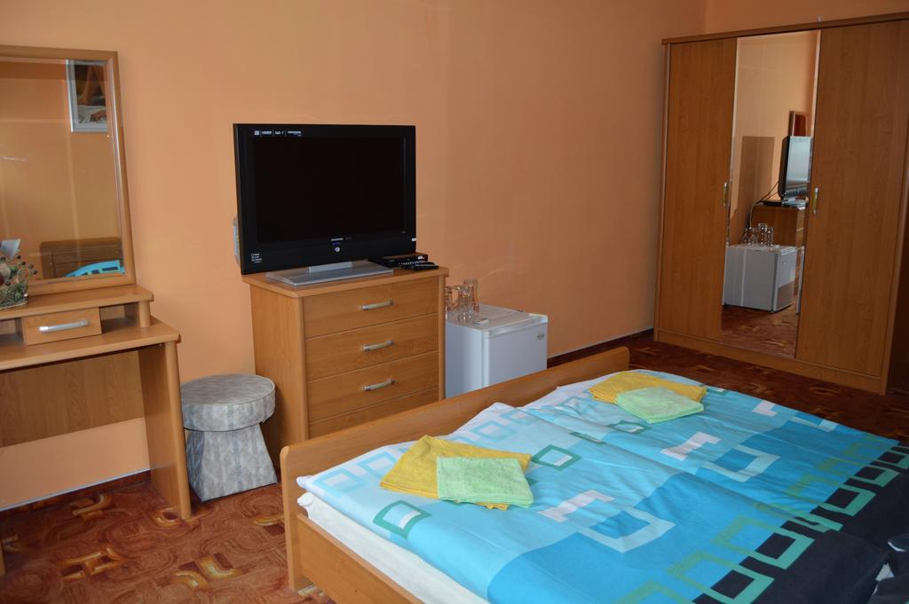 Hotel Paradise Ostrava Kamer foto