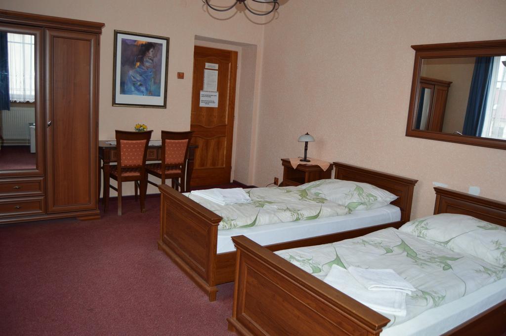 Hotel Paradise Ostrava Kamer foto