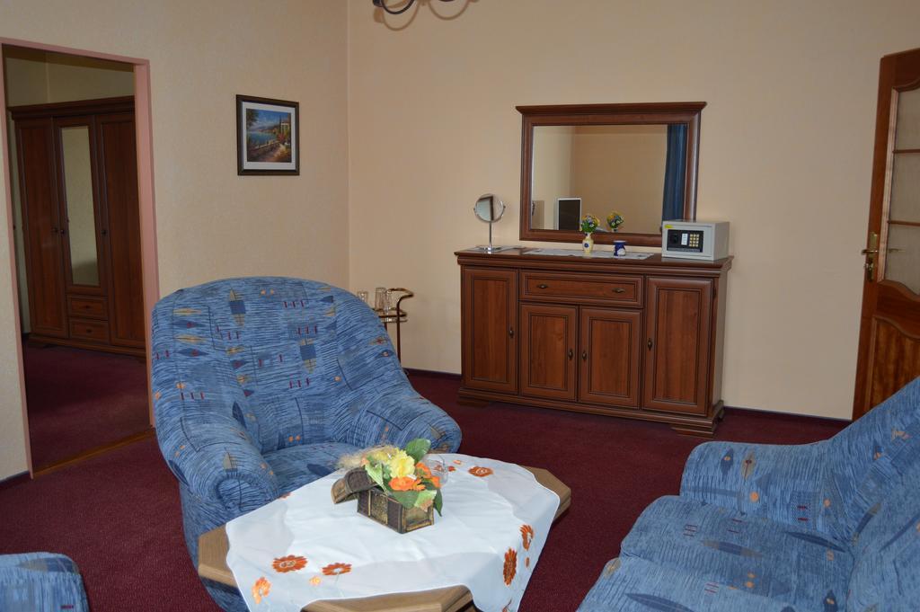 Hotel Paradise Ostrava Kamer foto
