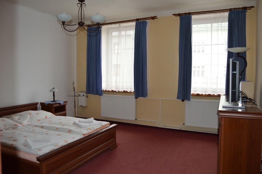 Hotel Paradise Ostrava Kamer foto