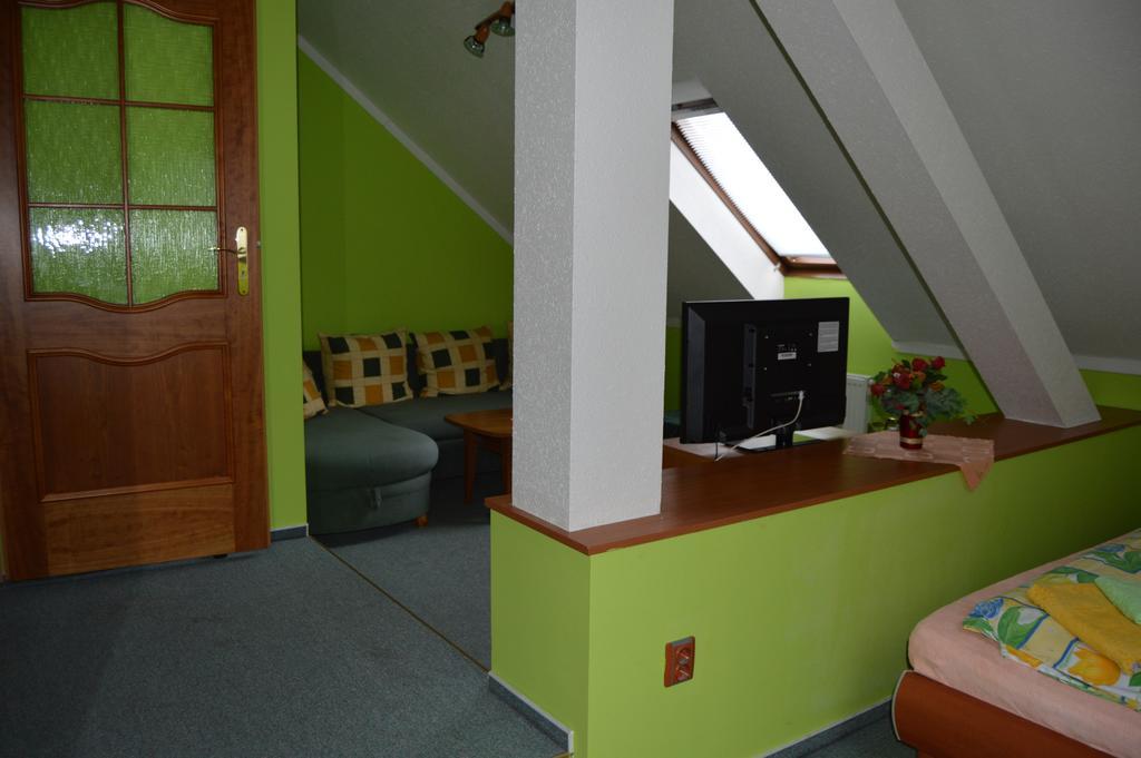 Hotel Paradise Ostrava Kamer foto